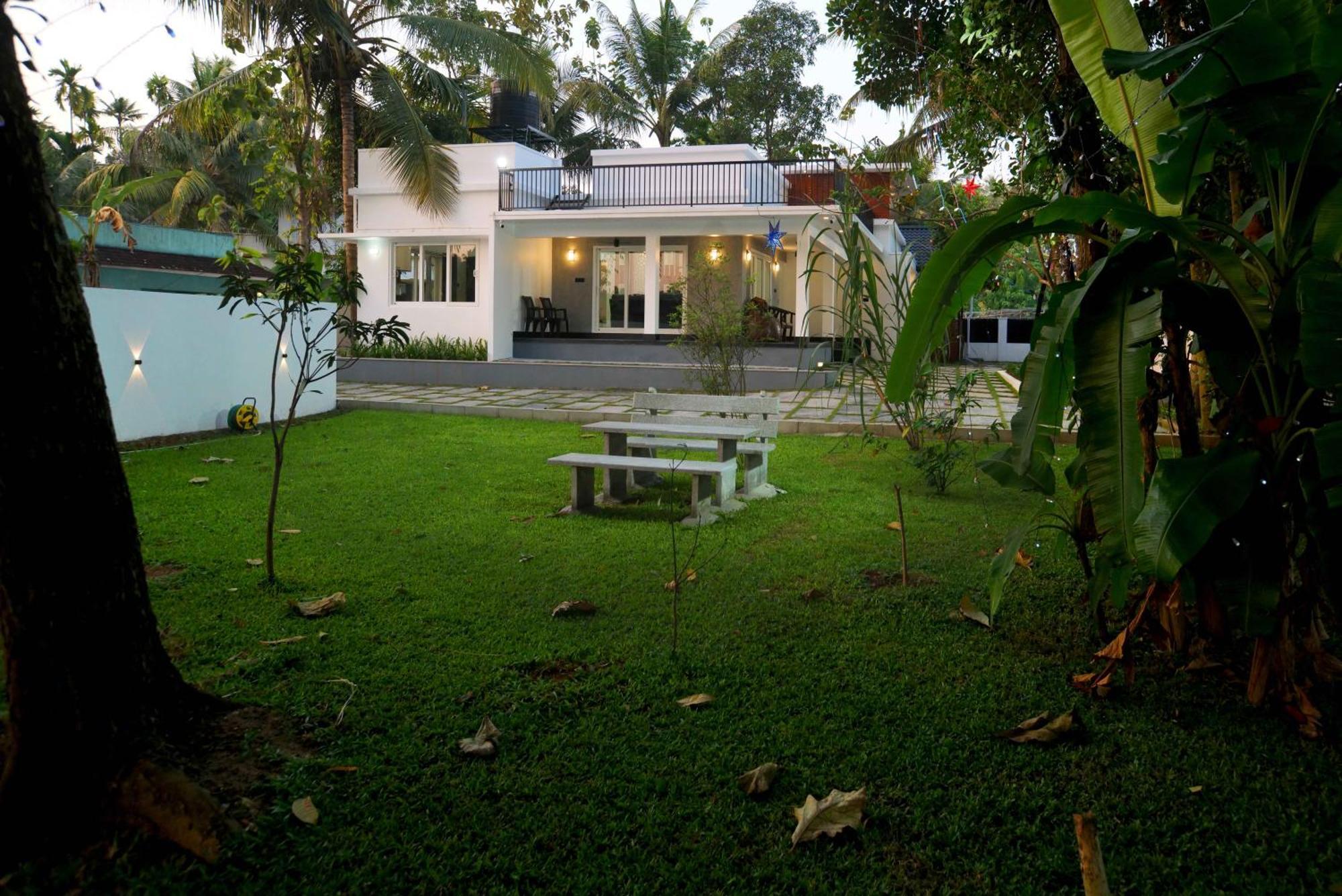 Serene Retreat Kochi Bagian luar foto